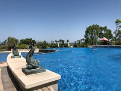 -上海滴水湖皇冠假日酒店