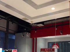 -龍歌自助小火锅(市南金茂湾店)