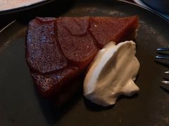 反烤苹果挞-羽深肉铺 Steak & Wine