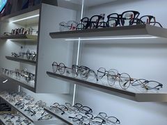 -美式眼镜·授权蔡司.依视路.尼康.豪雅.明月(南翔印象城店)