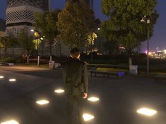 -南京眼步行桥