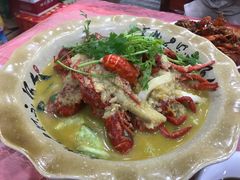 -光头龙虾馆(步行街店)