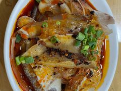 红油耳片-充国蒲记铜火锅