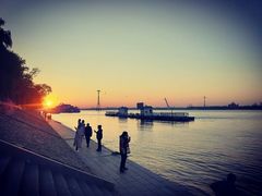 -人民防洪胜利纪念塔