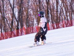 -中旅松花湖滑雪场