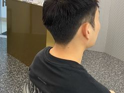 -即型男士理发工作室