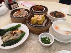 -麒麟山景大酒店岭南汇海鲜酒家(沙井店)