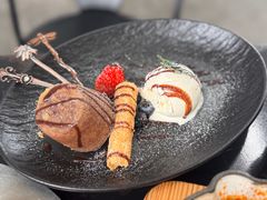 法式焦糖烤布蕾与黄油吐司-锅炉咖啡·西餐·音乐酒厂