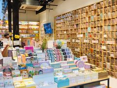 -猫的天空之城概念书店(杭州南宋御街店)