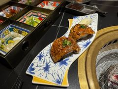 -山川小町·极番烧肉(新地假日广场店)