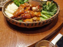 脆皮小刀鸭-老滇山寨•云南特色菜•地方菜•民族风情歌舞表演(金碧店)