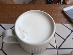 热牛奶-懒鱼时光馆(沙坪坝店)