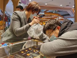 -周大福 CHOW TAI FOOK(新世界百货崇文店)