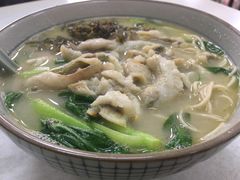 -明呈黄鱼面馆(斜土路店)