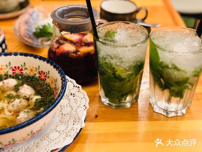 Lozhki-ploshki莫吉托图片