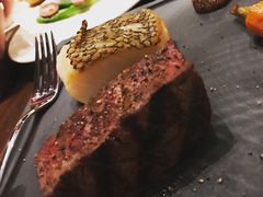 -恰餐厅及酒吧 CHAR Bar & Grill (北京丽都皇冠假日店)