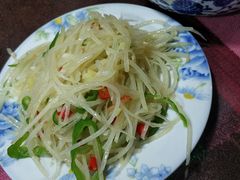 酸辣土豆丝-口口香小吃店