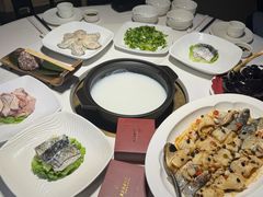-大良毋米粥·粥底火锅(岭南天地店)