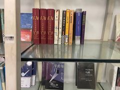 -钟书阁(松江泰晤士小镇店)