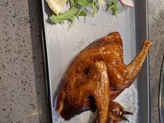 红烧石岐乳鸽-郑猛记石岐鸽主题餐厅(长江店)