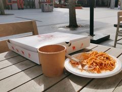 -城市大道红炉披萨烘焙坊