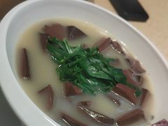 特惠韭菜扒猪红-点都德(汇盈广场店)