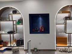 -聚云奢二手奢侈品黄金手表包包回收·中古店(上海店)
