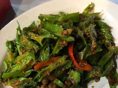 -明记烧鱼美味店