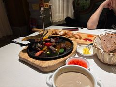 -俄士厨房(五棵松华熙LIVE店)