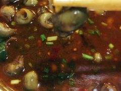 -虾弄弄海派小龙虾·牛羊蝎子火锅