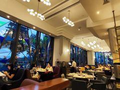 -港丽餐厅(高德置地店)