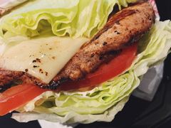 -The Habit Burger Grill 哈比特汉堡(爱琴海店)