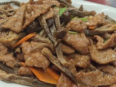 茶树菇炒猪颈肉-老福洲(西洪路店)