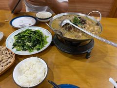 -鹤乡东北菜(崮山路店)