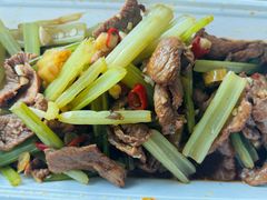 -湖南人家湘菜馆(镇江路店)