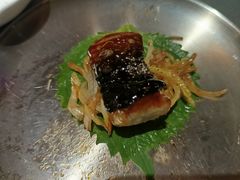 -围炉肉舍•炭烤活鳗•丹东海鲜烤肉(步行街店)