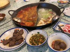 -鸿姐老火锅(疁城新天地店)