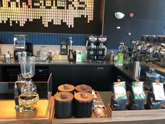 -星巴克臻选(上海虹桥新天地三店)