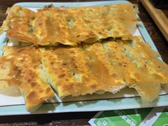 虾仁三鲜锅贴-七菜馆·东北菜·蒸饺(文体路店)