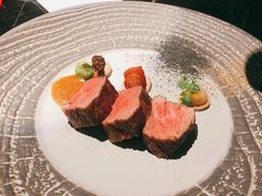 牛肋排-wann lounge 低温慢煮牛排·清吧