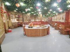 -袁小二大东北铁锅炖(吉祥村总部)