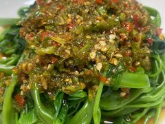 剁椒藤菜-洪霞餐馆