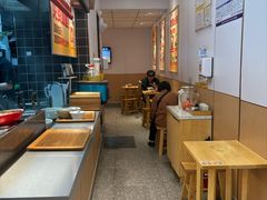 -呼啦面馆·头牌豌杂面(建新东路店)