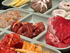 -梨花甄选自助烤肉(小寨原力场店)