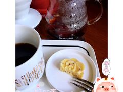 玫瑰绿豆糕配手冲咖啡-好利来(建筑大学店)