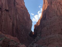 -天山神秘大峡谷