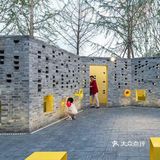 在改造手法上保留了传统回忆，砖还是老的砖