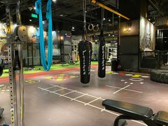 -VLines耀能运动24小时·月付制健身(京广桥店)