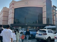 -胖东来生活广场(健康路店)