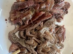 -闫家驴肉老店(华电一校店)